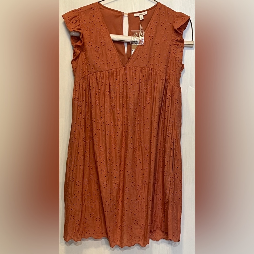 NWT Blu Pepper Sz M eyelet mini dress with ruffled sleeves
